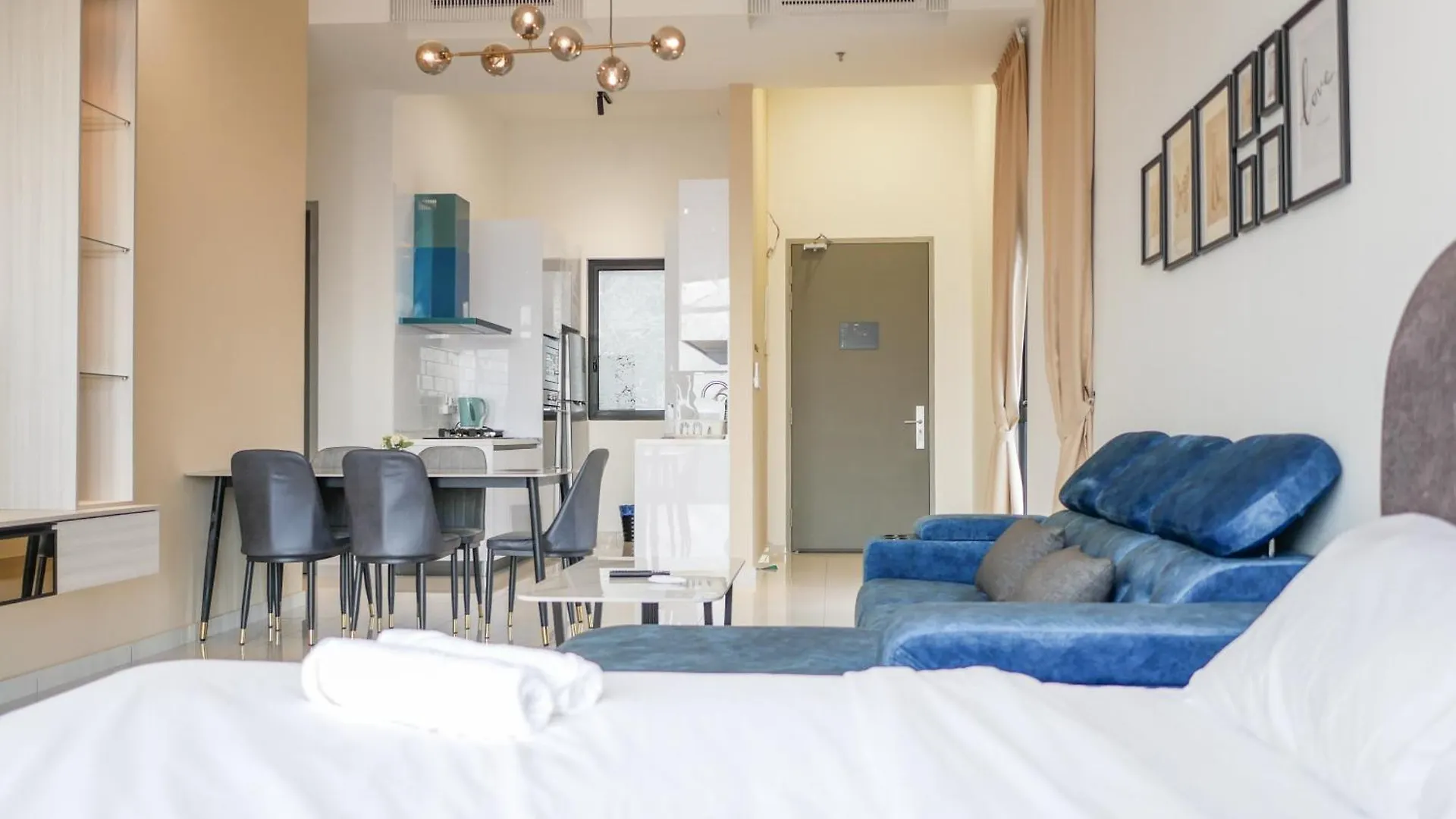 Beacon Executive Suite By Uptrend Home Management George Town Apartment