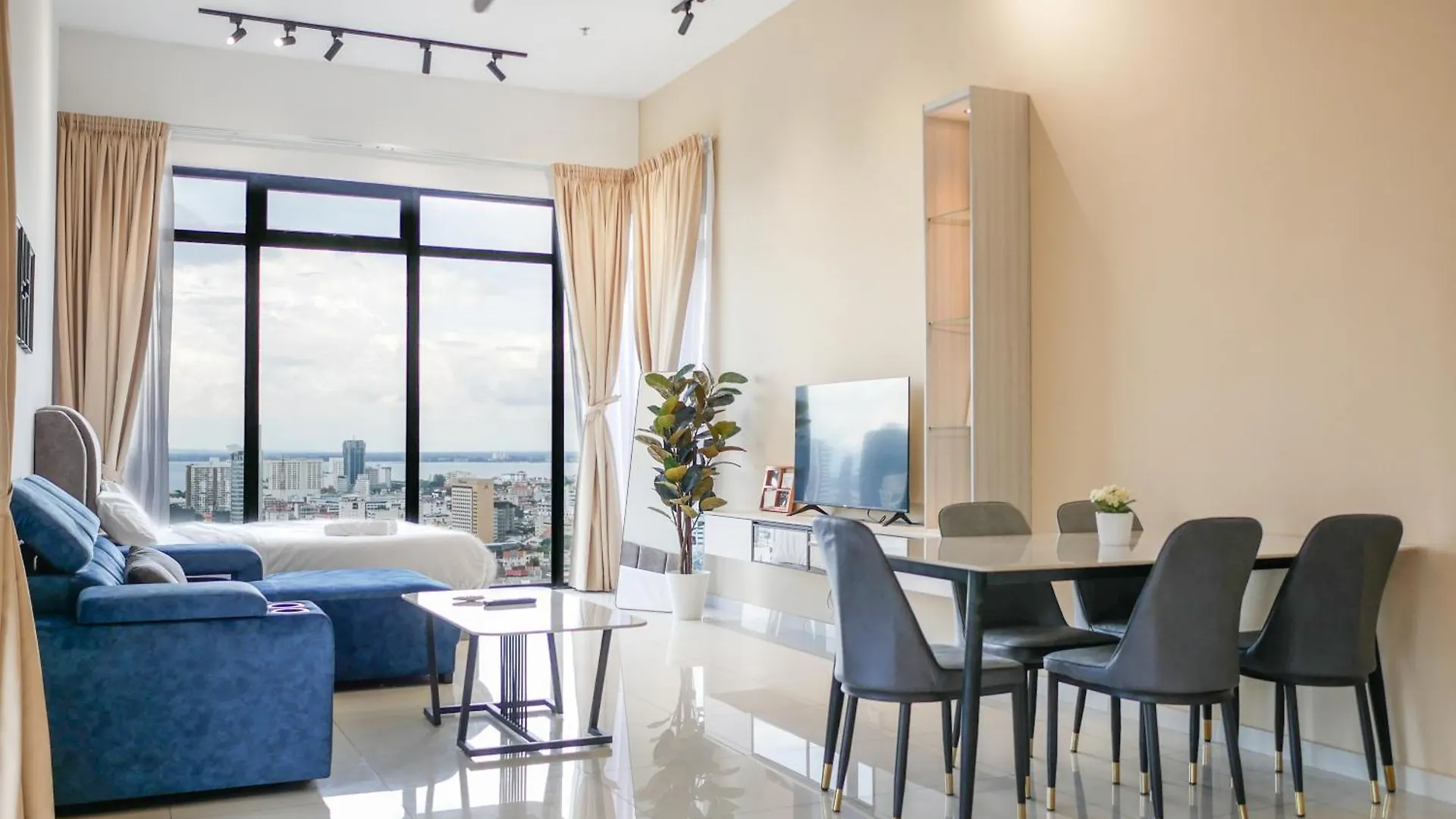 Beacon Executive Suite By Uptrend Home Management George Town