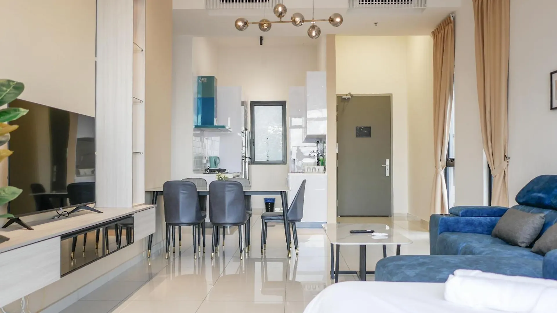 Apartment Beacon Executive Suite By Uptrend Home Management George Town