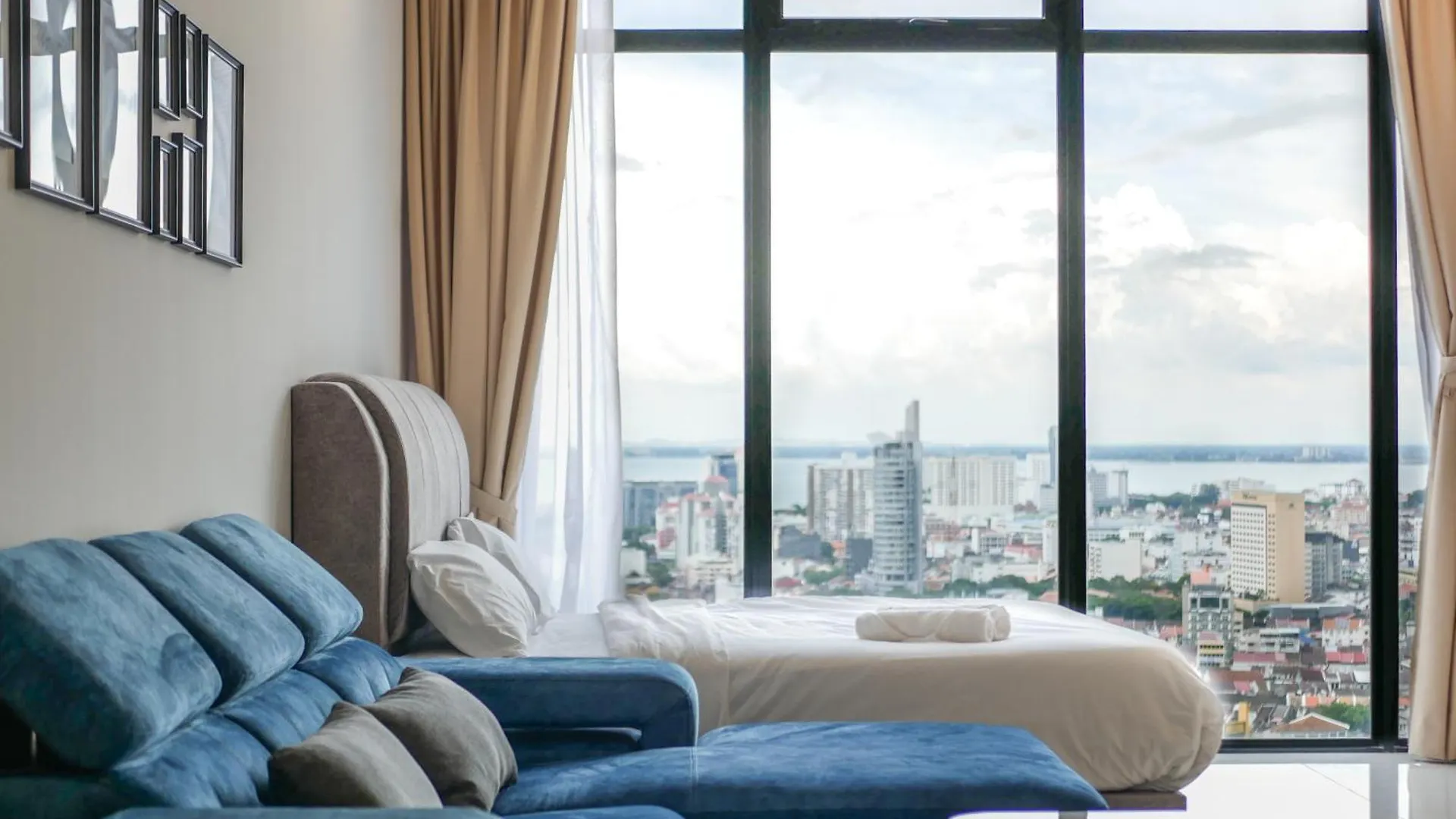 Apartment Beacon Executive Suite By Uptrend Home Management George Town