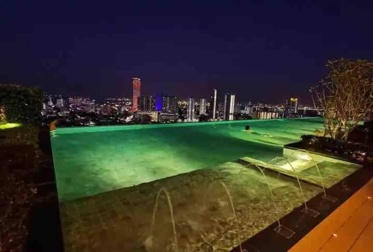 Apartment Beacon Executive Suite By Uptrend Home Management George Town