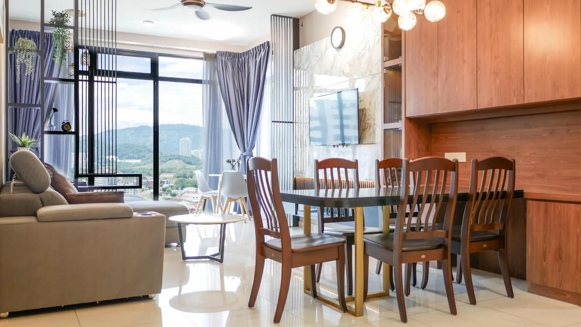 Apartment Beacon Executive Suite By Uptrend Home Management George Town