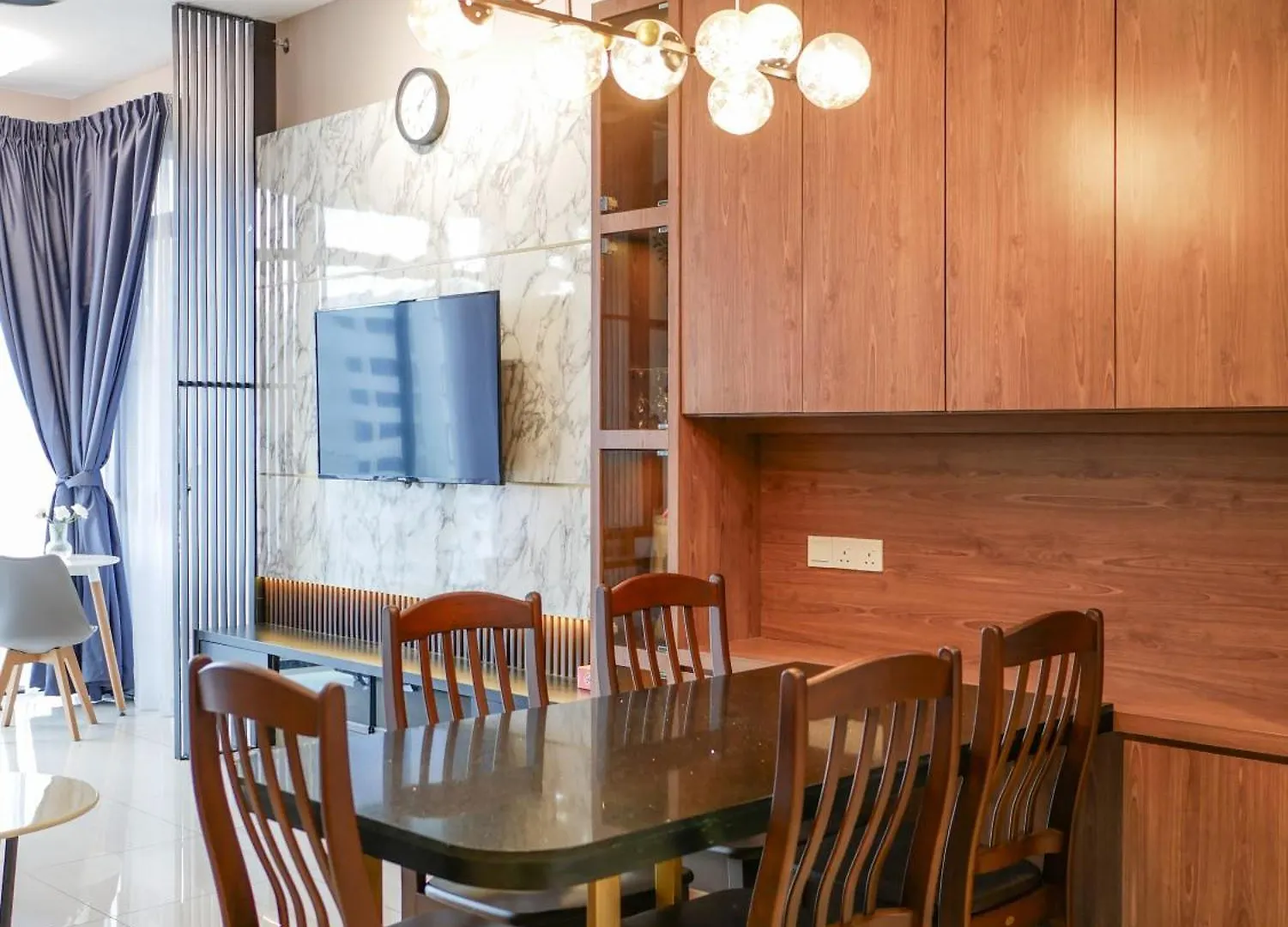 Beacon Executive Suite By Uptrend Home Management George Town